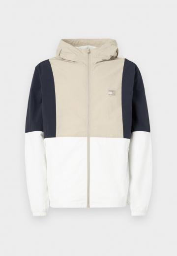 Куртка-дождевик