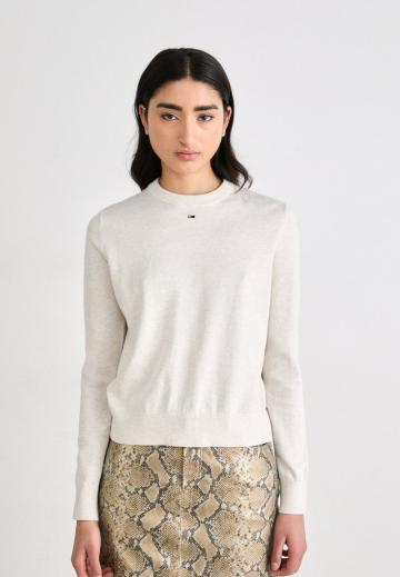 Пуловер в полоску