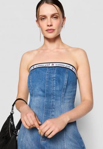 Короткое платье