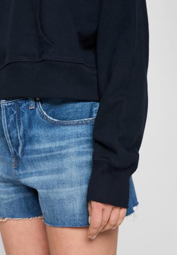 Пуловер с капюшоном