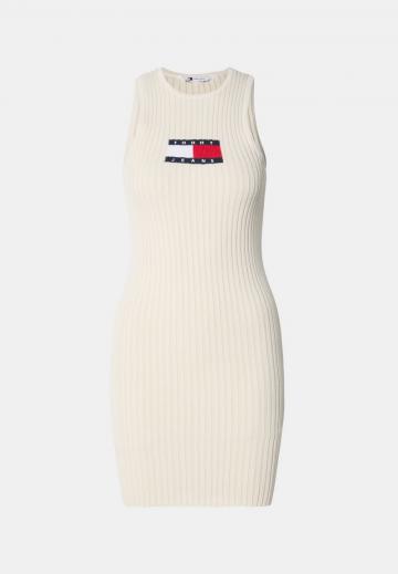 Платье футляр