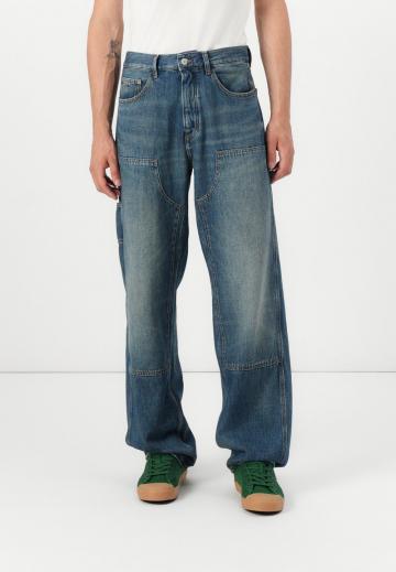 Прямые джинсы