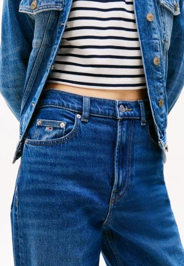 Прямые джинсы