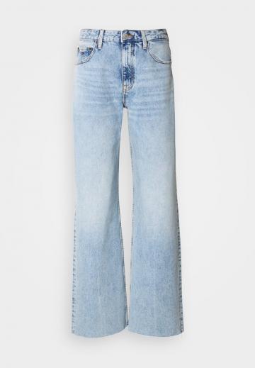 Свободные джинсы