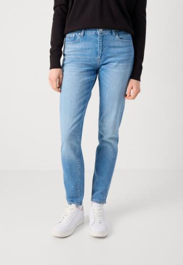 Джинсы