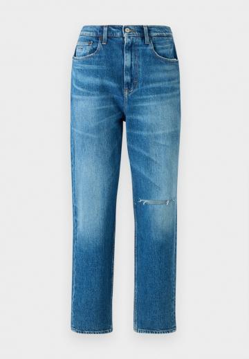 Прямые джинсы