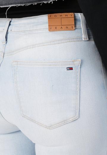 Узкие джинсы