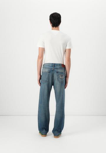 Прямые джинсы