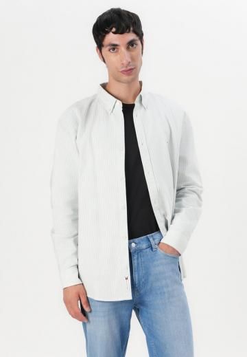 Узкие джинсы