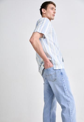 Узкие джинсы