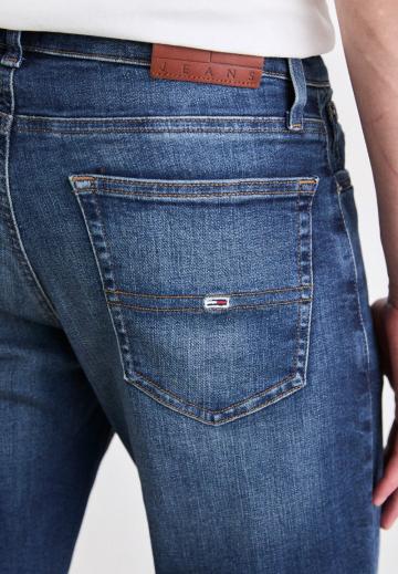 Узкие джинсы