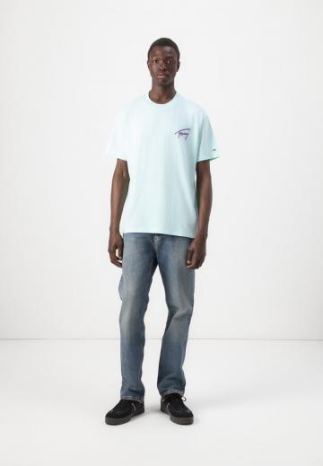 Узкие джинсы