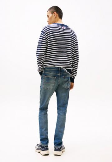 Узкие джинсы