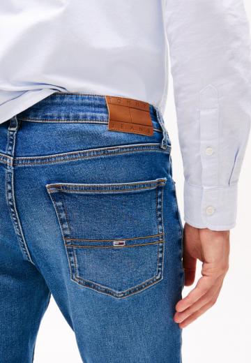 Узкие джинсы