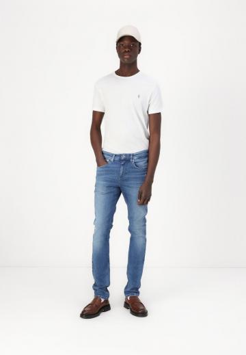 Узкие джинсы