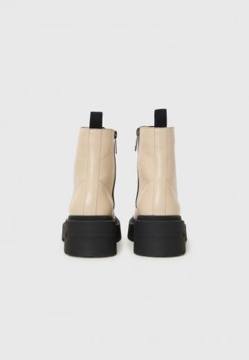 Полусапожки на платформе