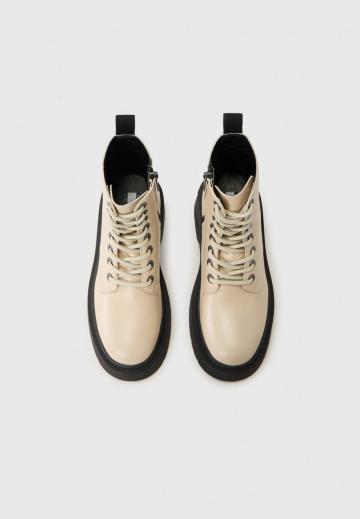 Полусапожки на платформе