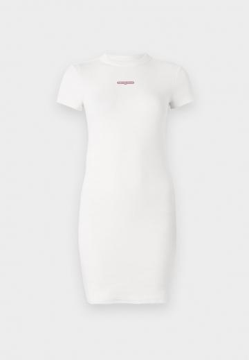 Короткое платье