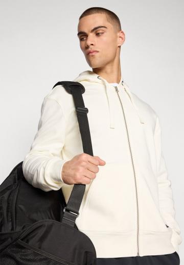 Спортивная кофта