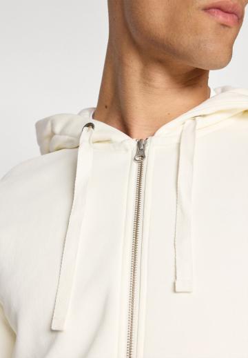 Спортивная кофта