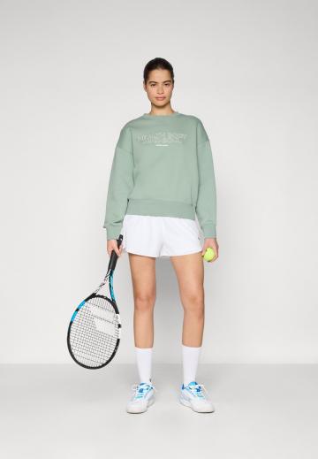 Спортивная толстовка