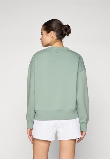 Спортивная толстовка