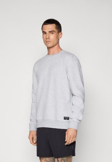 Спортивная кофта