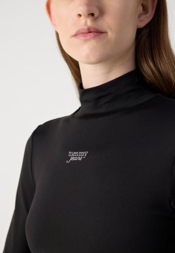 Платье футляр