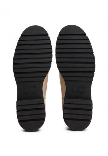 Сапожки на танкетке