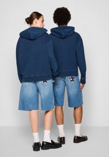 Пуловер с капюшоном