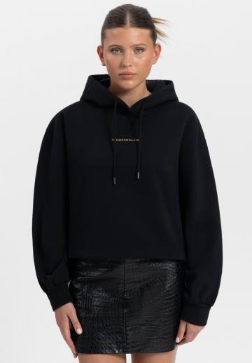 Пуловер с капюшоном