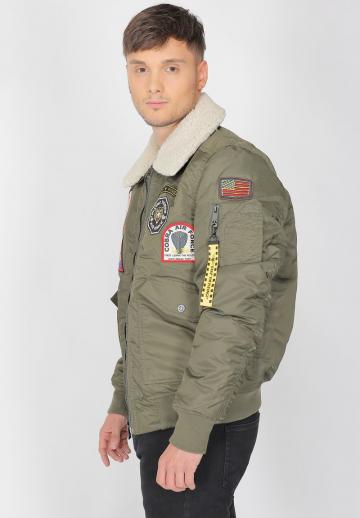 Зимняя куртка