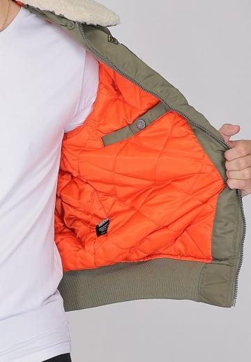 Зимняя куртка