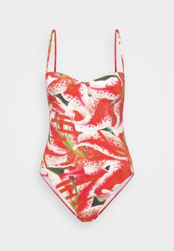 Слитный купальник