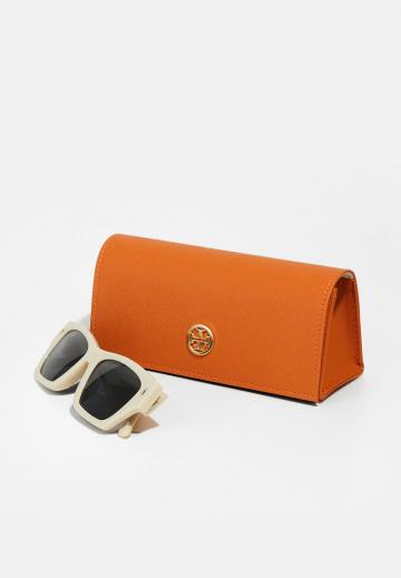 Солнечные очки