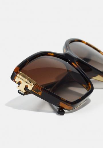 Солнечные очки