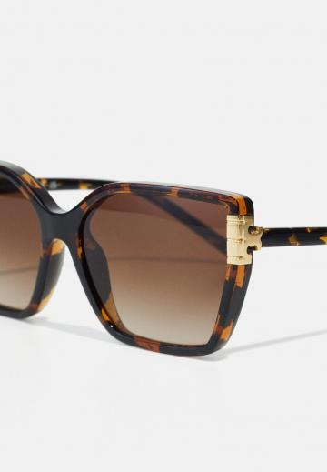 Солнечные очки