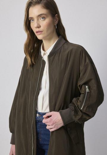 Шерстяное пальто