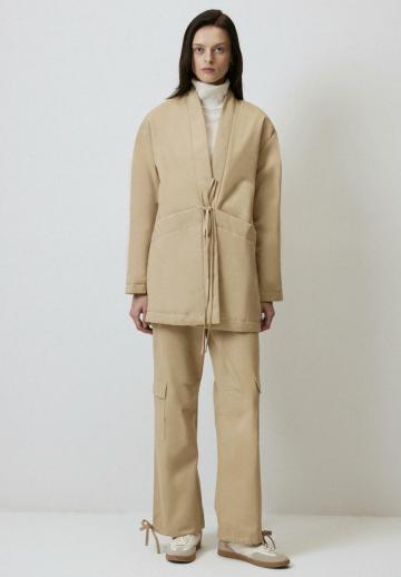 Короткое пальто