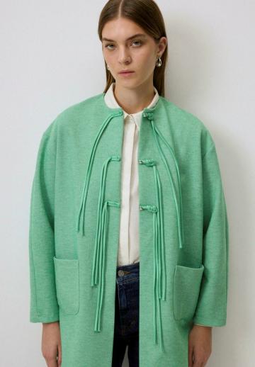 Короткое пальто