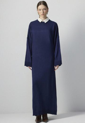 Вязаное платье