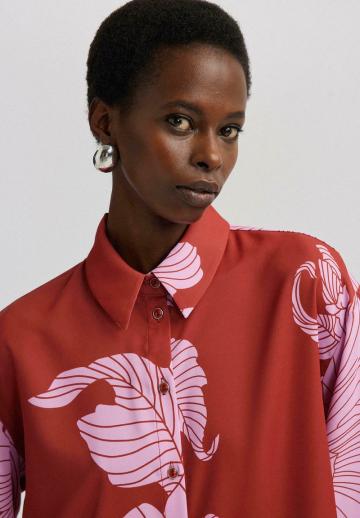 Атласная блузка