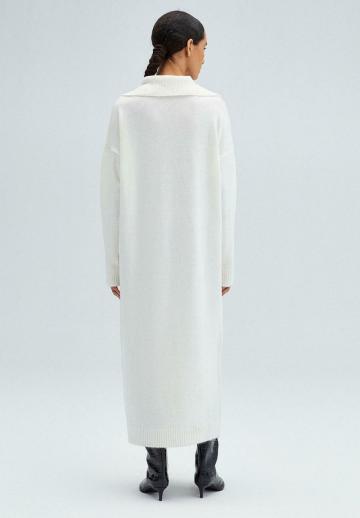 Вязаное платье