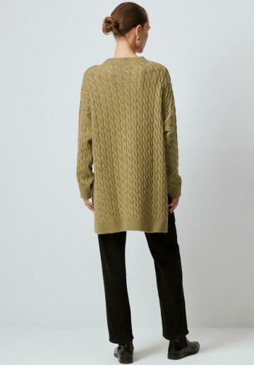 Длинный пуловер