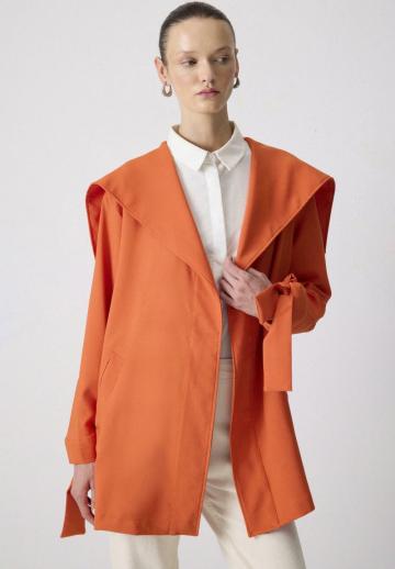 Короткое пальто