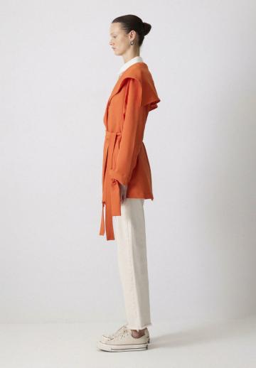 Короткое пальто