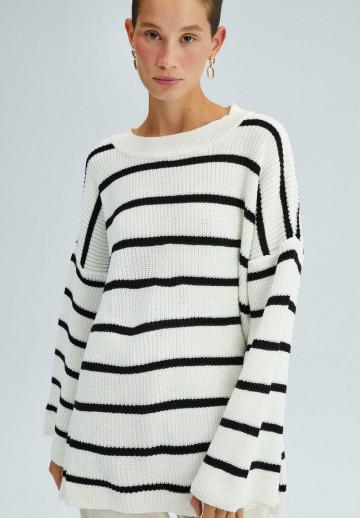 Длинный пуловер