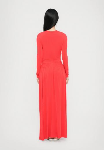 Длинное платье