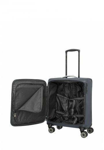 Чемодан на колесах