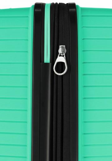 Набор чемоданов